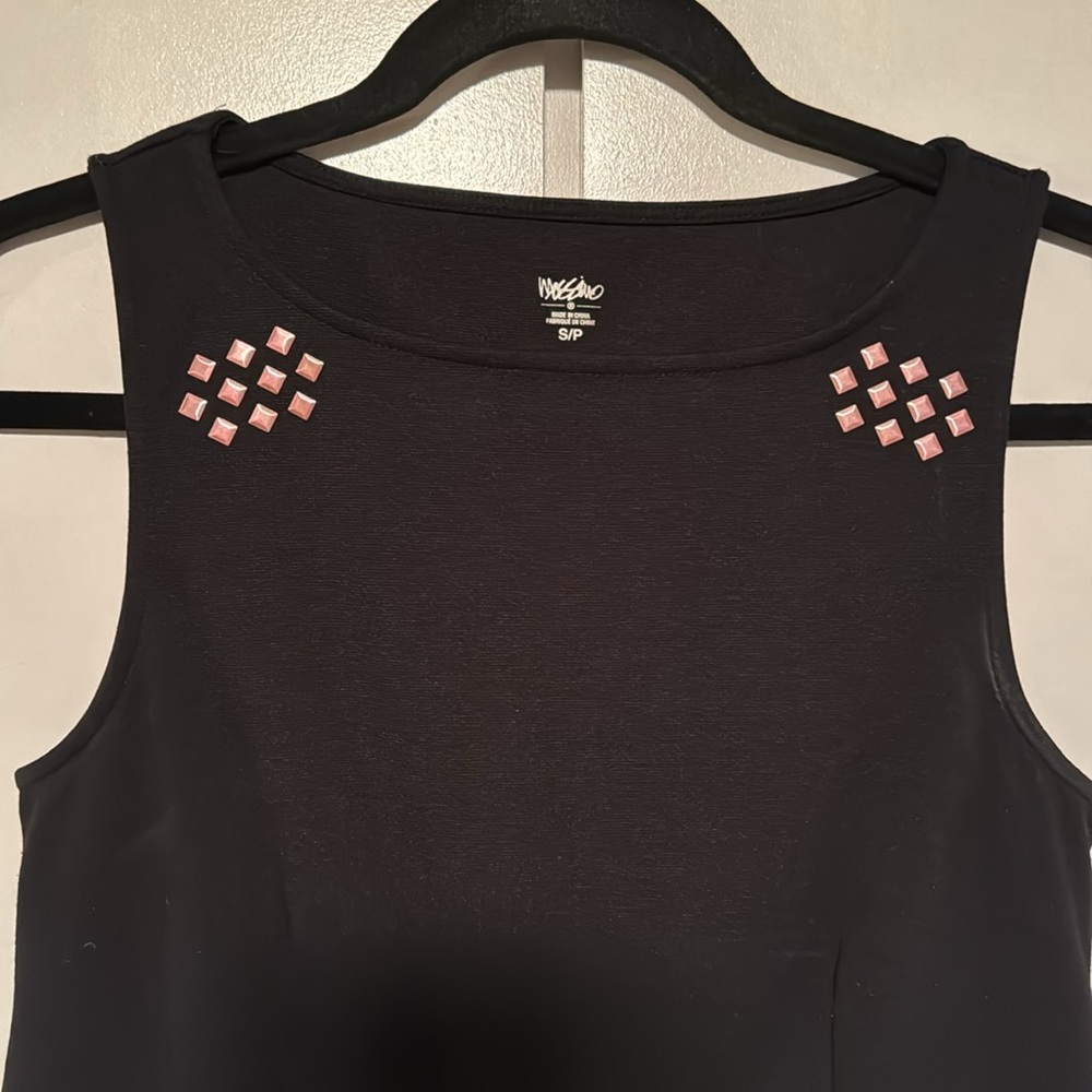 Mossimo Top - Picture 2 of 6